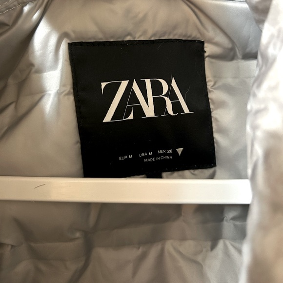 Zara Cropped Puffer Vest - Picture 5 of 6